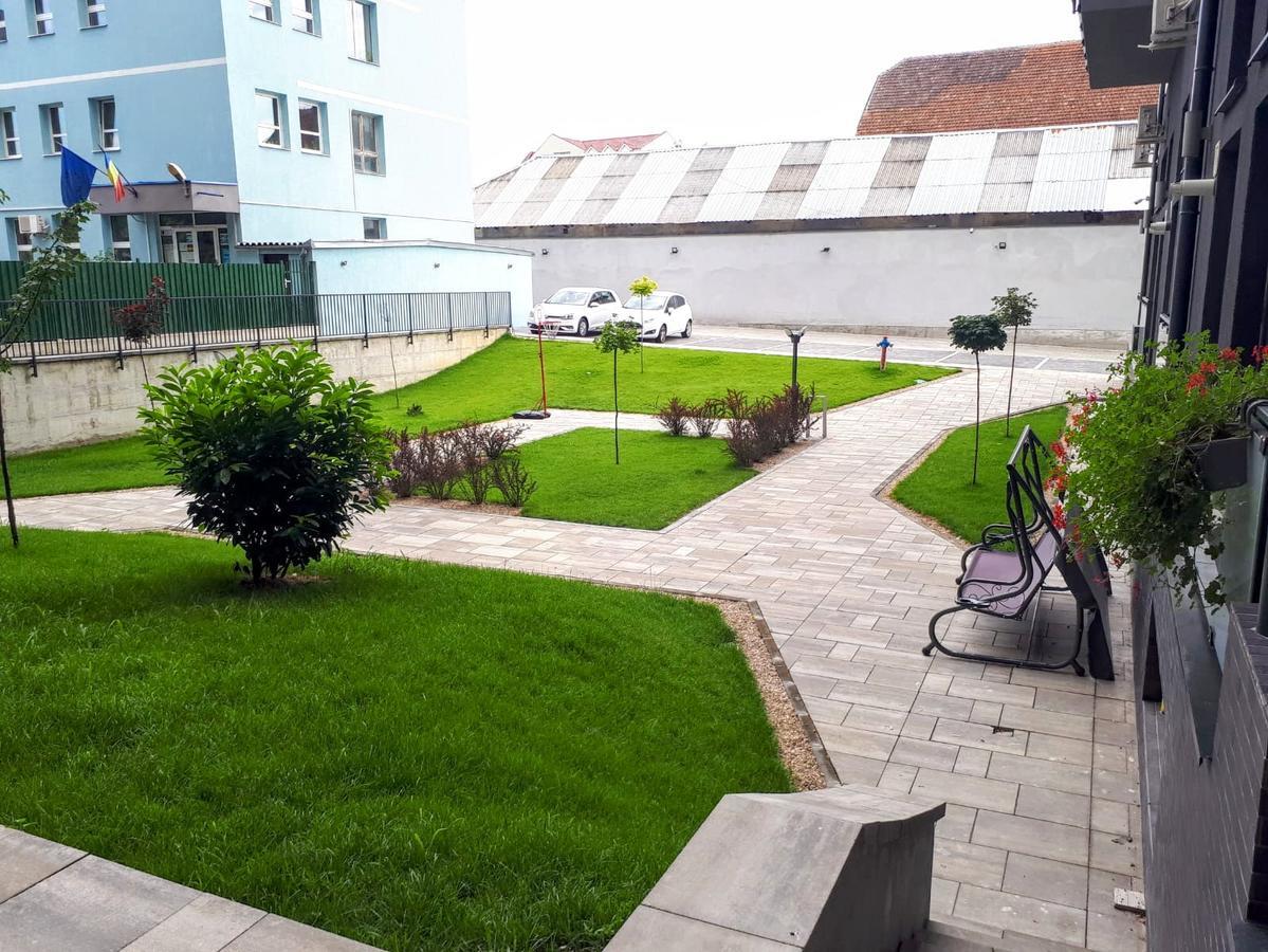 Highsky Oradea Apartments Exterior photo